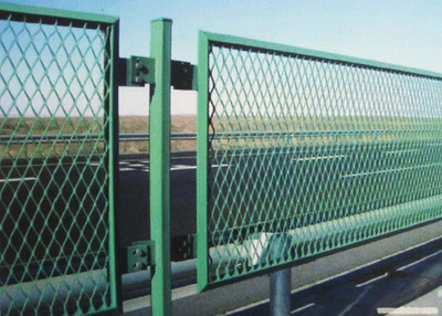 公路护栏网